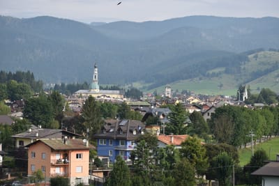 David Roberts ; In search of two Buxton heroes on the Altopiano