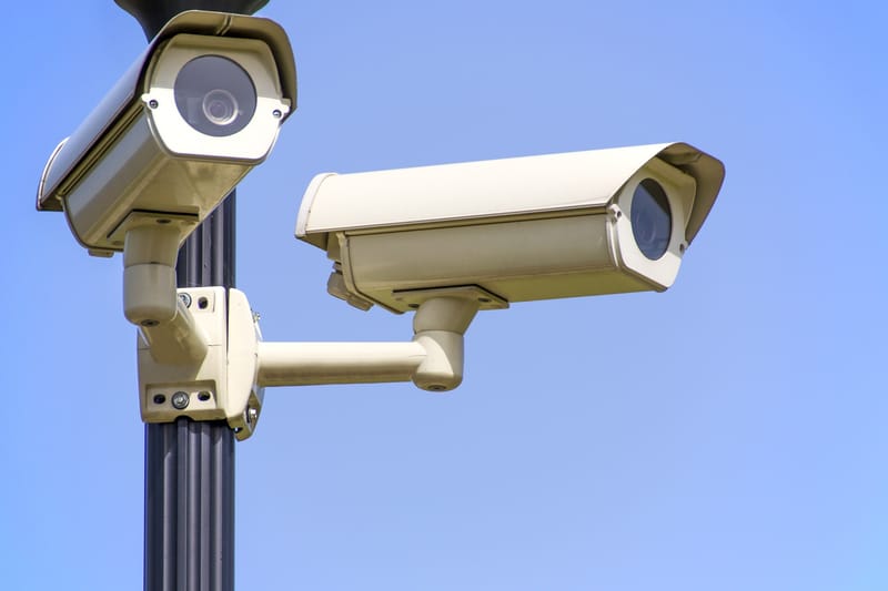 خدمات تركيب والبرمجة جميع انوع الكاميرات