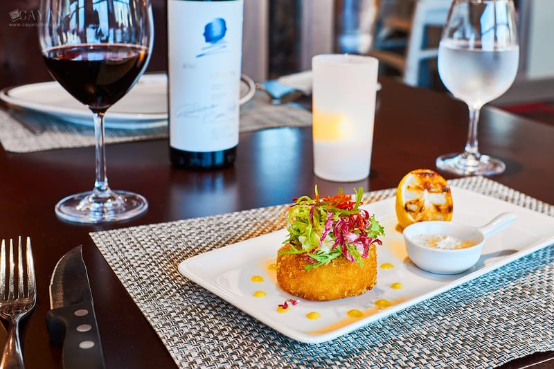 Trabajo realizado en conjunto con varios restaurantes para la creación de material impreso, menús y publicidad en general!