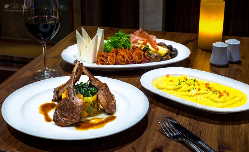 Trabajo realizado en conjunto con varios restaurantes para la creación de material impreso, menús y publicidad en general!