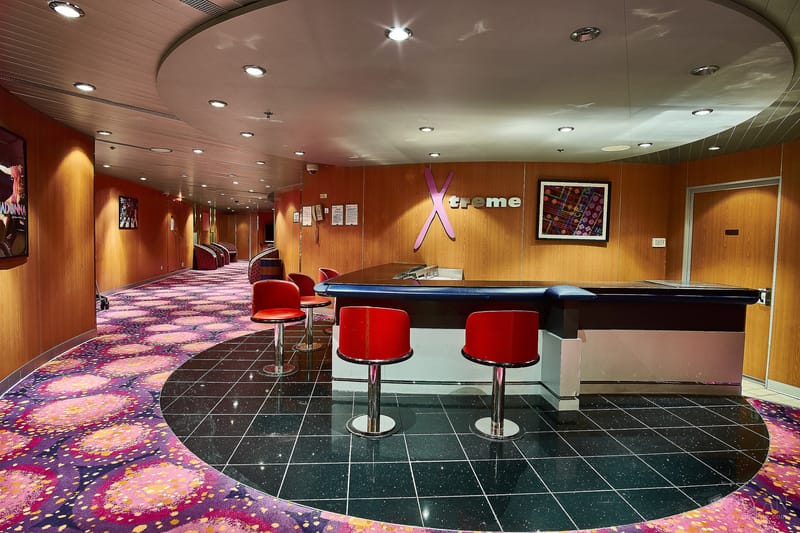 Restauración e inauguración del Primer Barco de la empresa SKY SEA