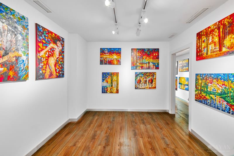 Material de inauguración y publicidad de la Galería de Arte Leonid Afremov