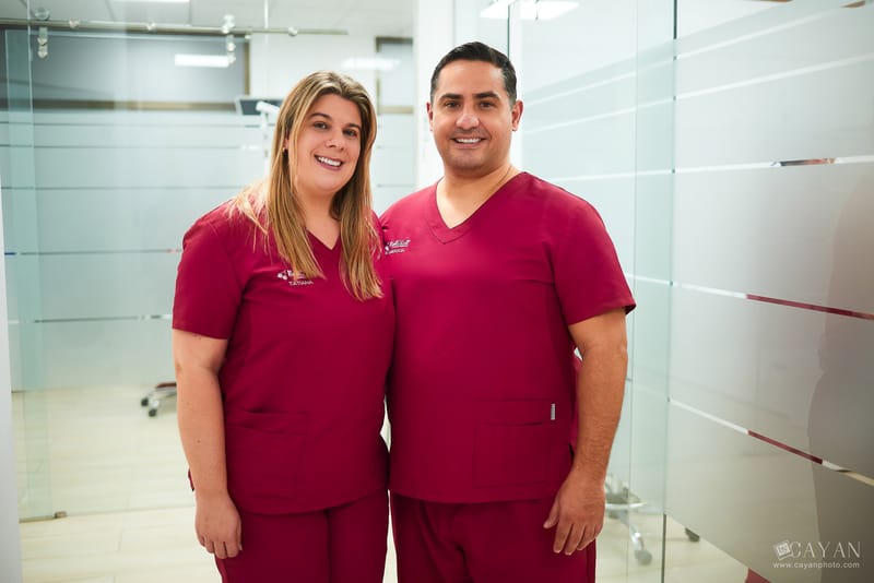 Material publicitario para Clínica Dental EMEDENTE