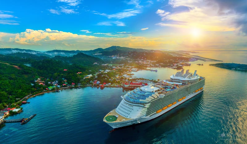 Material publicitario para el crucero Symphony of the Seas