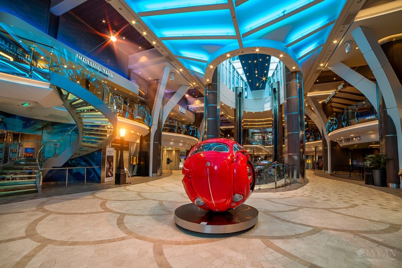 Material publicitario para el crucero Symphony of the Seas