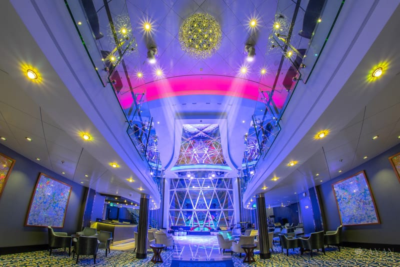 Material publicitario para el crucero Symphony of the Seas