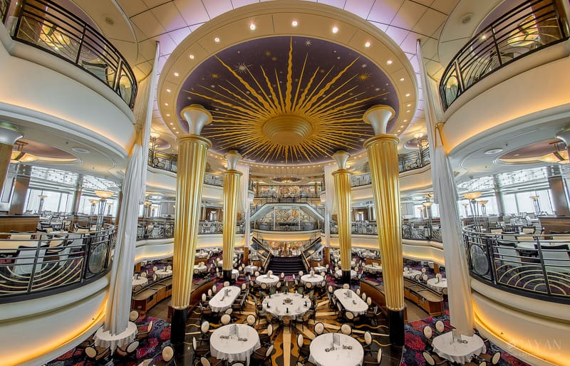 Material publicitario para el crucero Symphony of the Seas