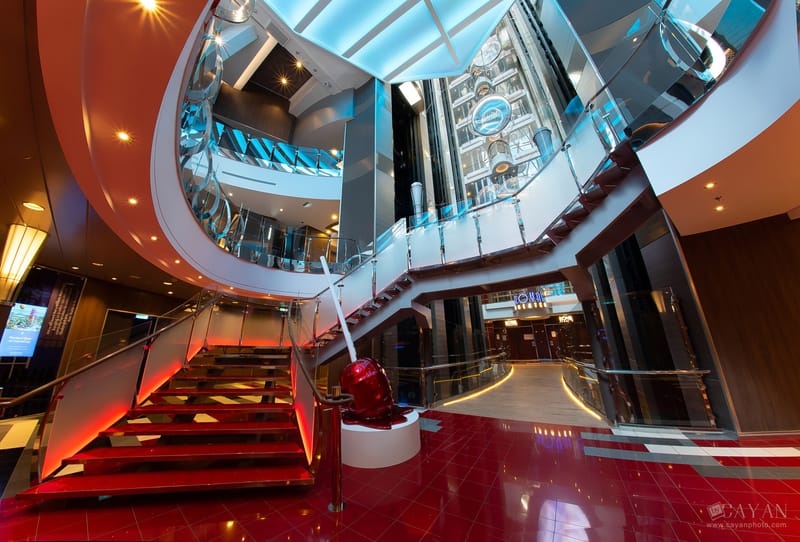 Material publicitario para el crucero Symphony of the Seas