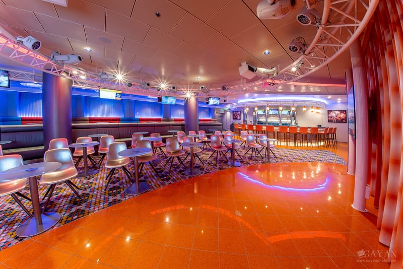 Material publicitario para el crucero Symphony of the Seas