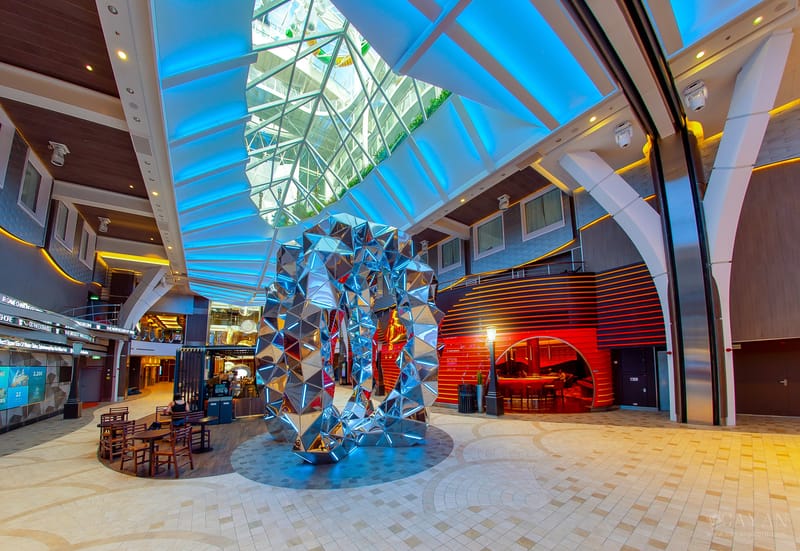 Material publicitario para el crucero Symphony of the Seas