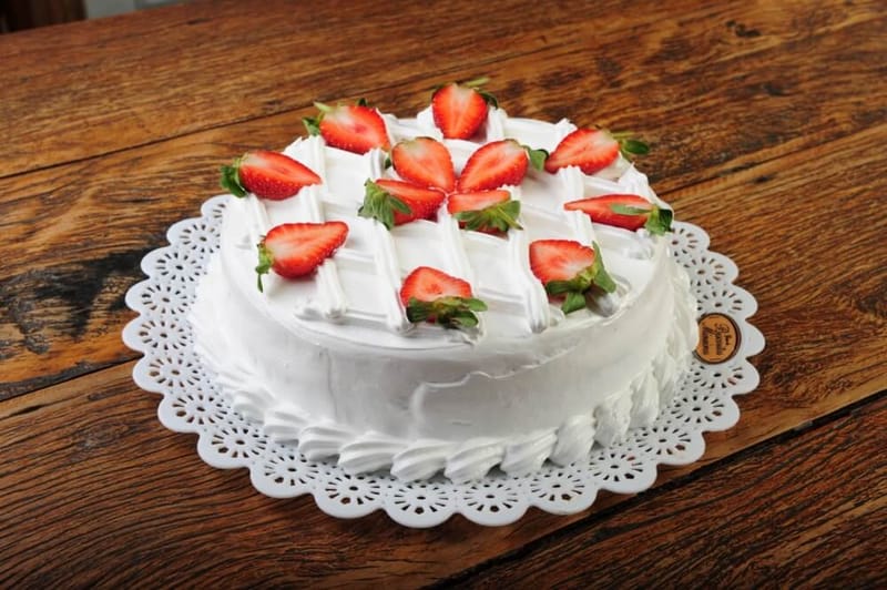 Torta de Morango (30 fatias)