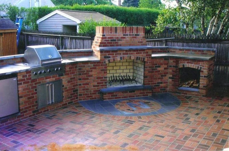 Outdoor Kitchen