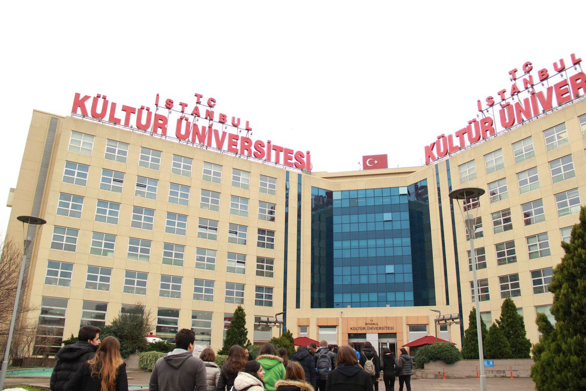 جامعة اسطنبول كولتور
