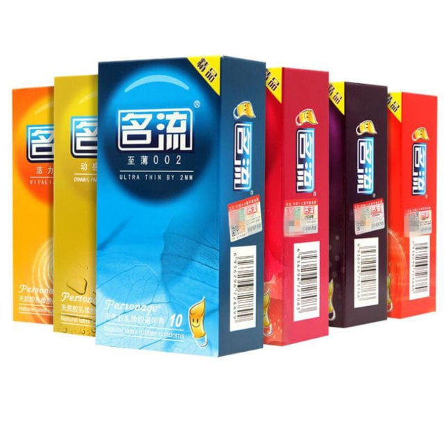 Best Tips You Needed If You're Using Condoms