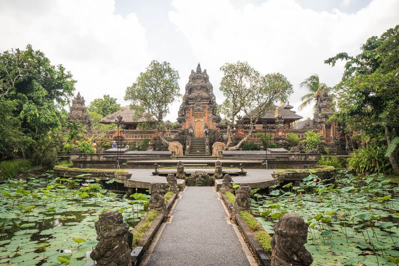 Travel guide to Ubud: Things to see and Places to visit