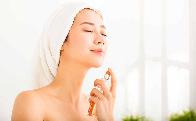 Why You Have To Wear Perfume Even To Stay At Home?