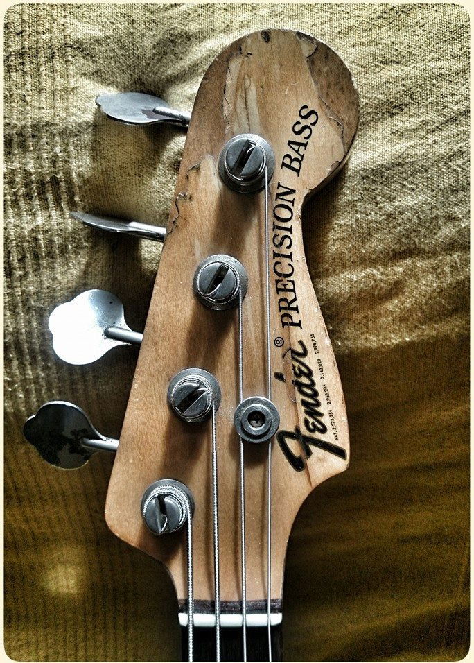 Fender Precision