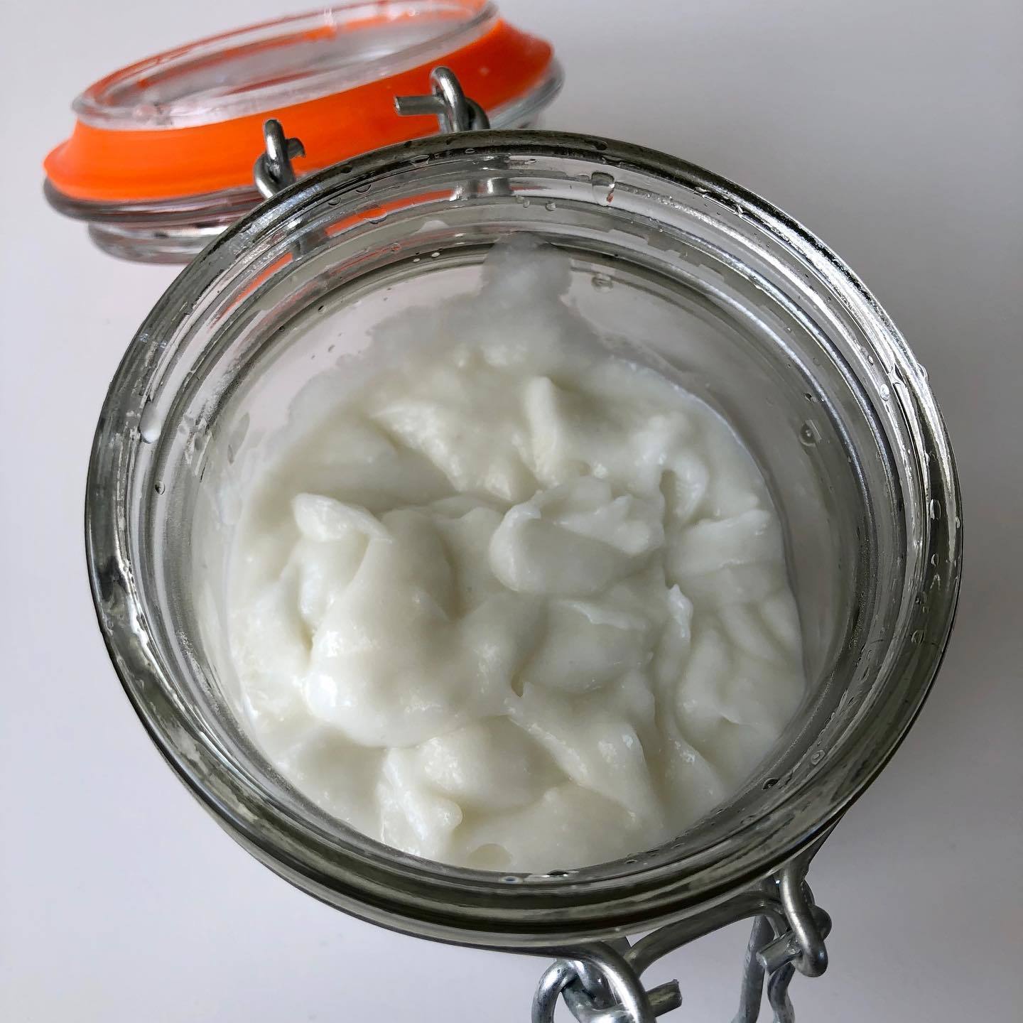 Make Your Own Moisturiser