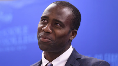 Hit on Dr. Ladpo (A real doctor) fails big time.