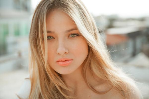 3 mascarillas naturales increibles para aclarar el pelo