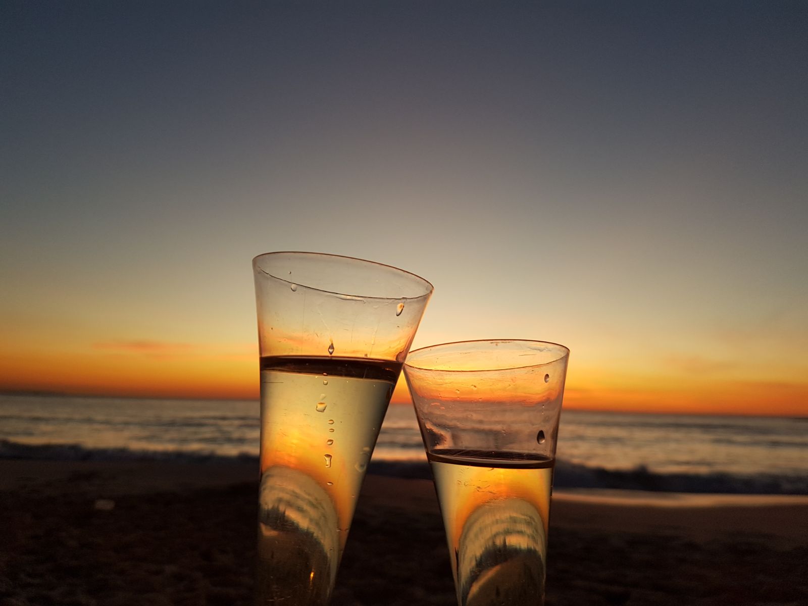 Vivre un moment romantique....un verre au couché du soleil