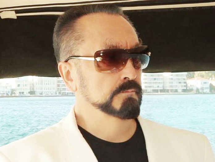 SAYIN ADNAN OKTAR’IN SANATÇILARLA, SİYASİLERLE YA DA GAZETECİLERLE GÖRÜŞMESİ BİR SUÇ KONUSU DEĞİLDİR