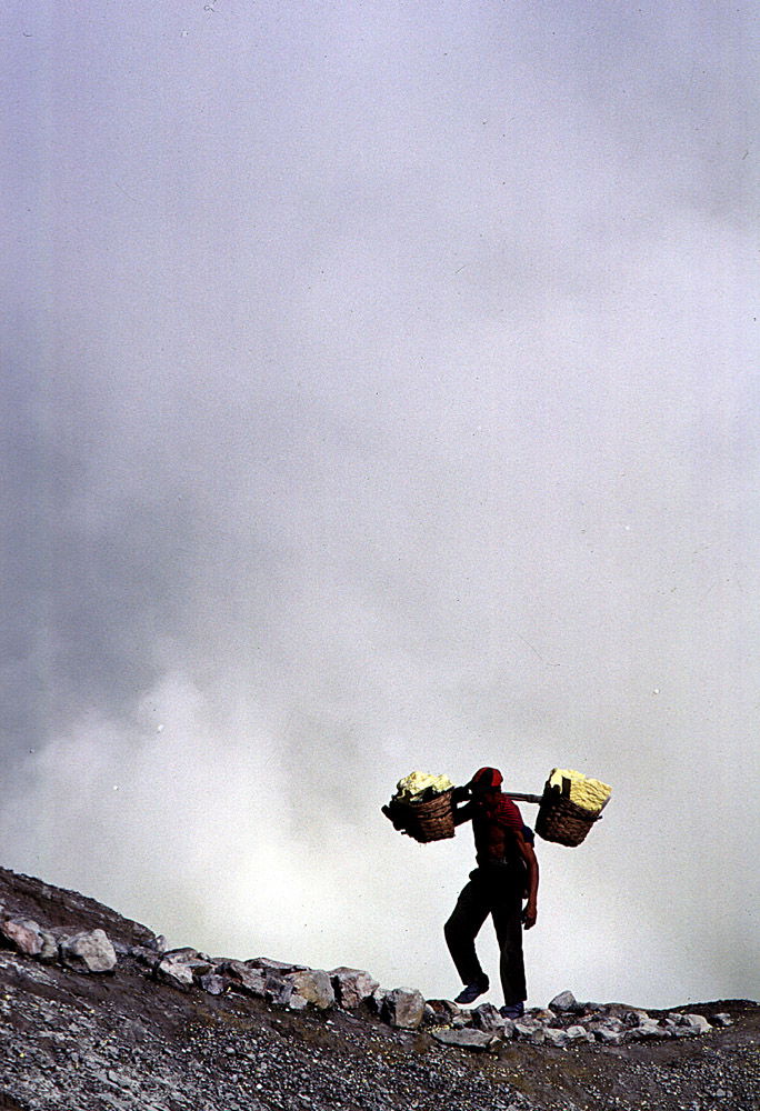 Sulphur gatherers, Kawah Ijen volcano, 1991.