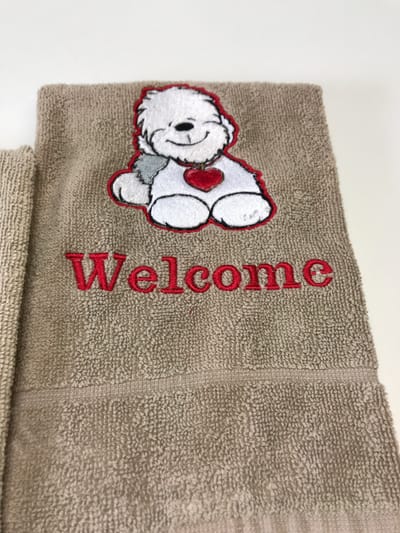 guest towel Welcome red