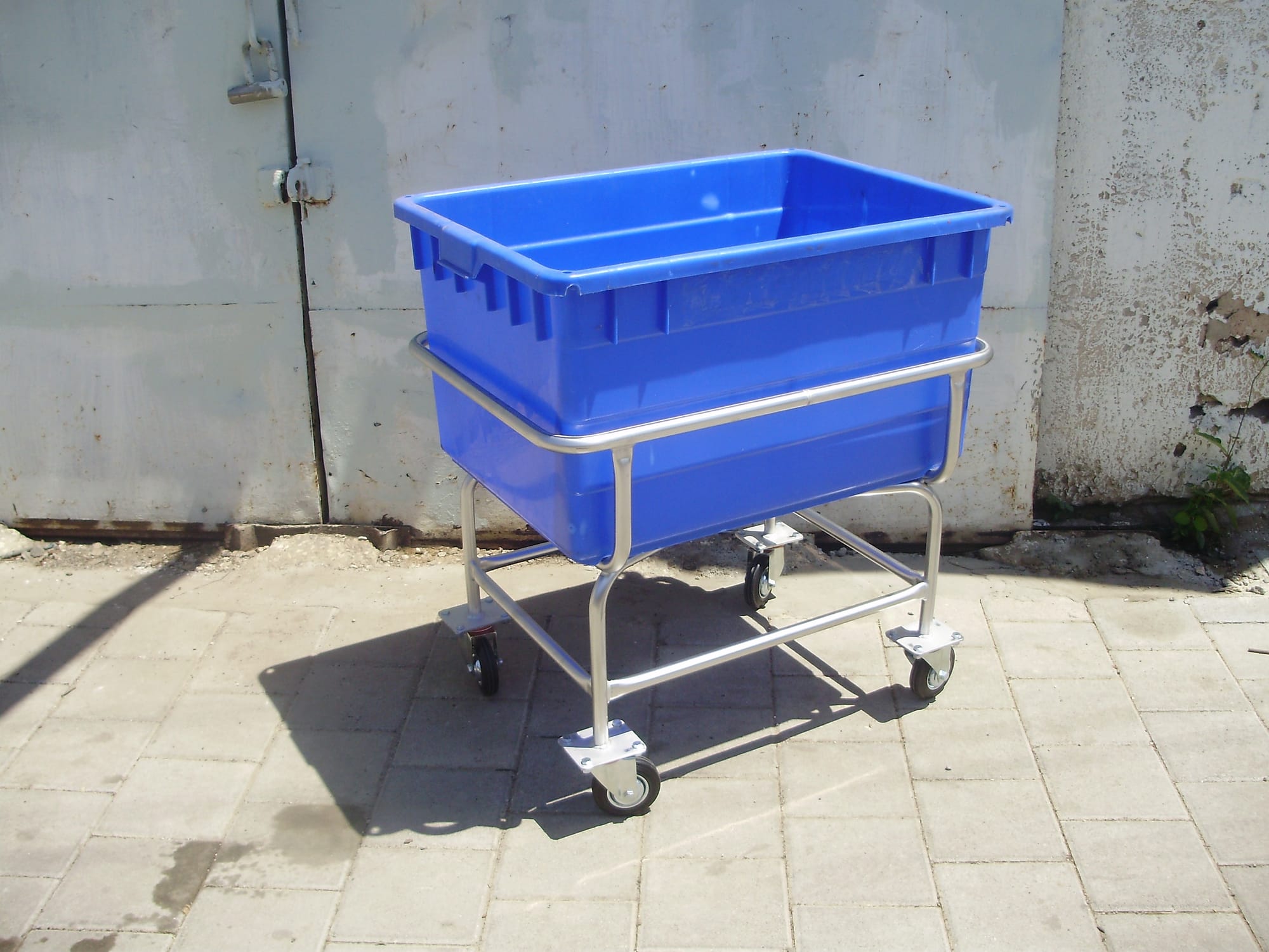 עגלה למיכל 130 ליטר נירוסטה