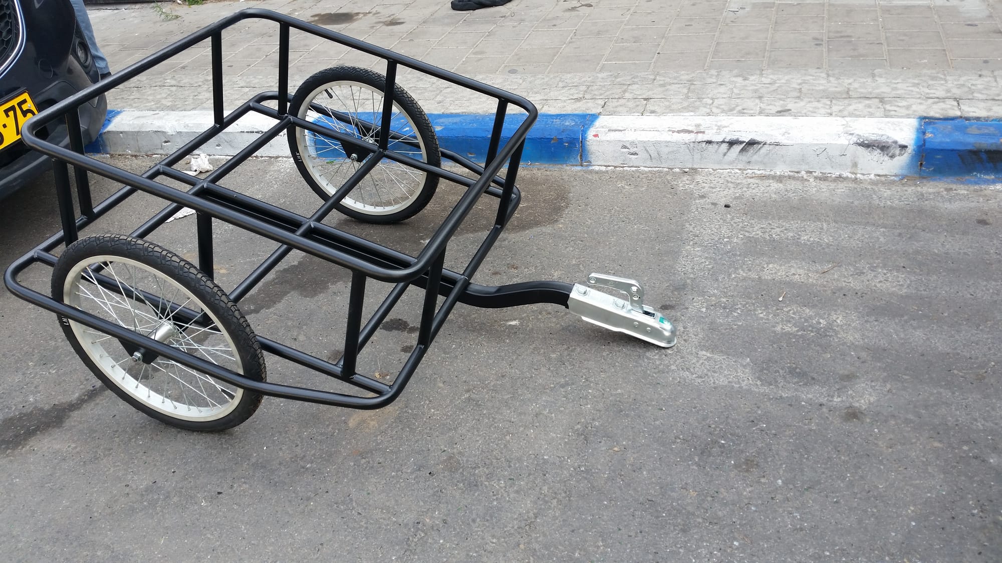 עגלה נגררת לאופניים חשמליים