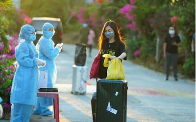 Ban ve may bay va phuong an cach ly tai Viet Nam