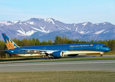 Vietnam Airlines mo 12 chuyen bay tư My ve Viet Nam trong nam 2021