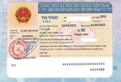 Làm sao để người nước ngoài vào làm việc với doanh nghiệp Việt Nam?