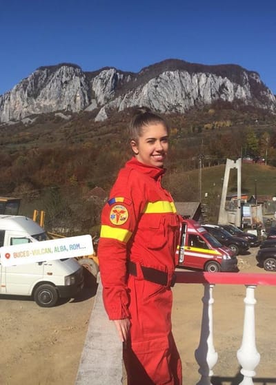 Andreea Bordianu, voluntar ISU: " Totul a început mai mult din dorința de a vedea ce se întâmpla cu primul pas după apelul de la 112...."