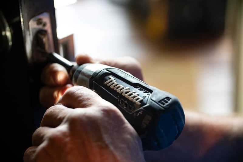 MAINTENANCE &amp; HANDYMAN