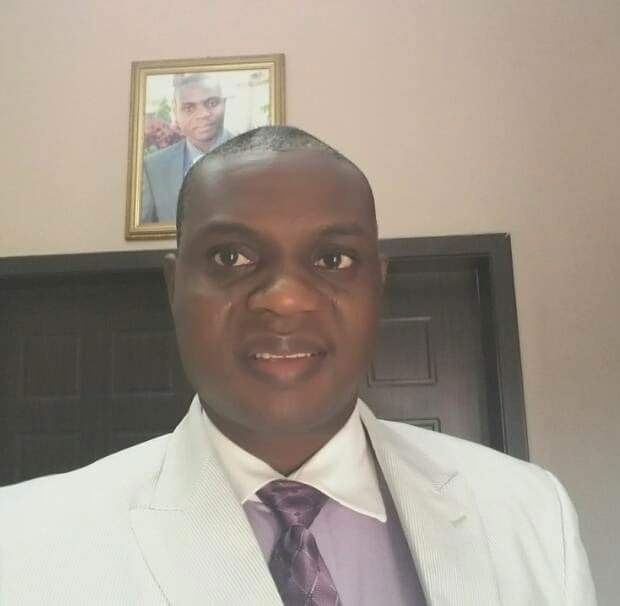 Dr. Akintunde Fasipe