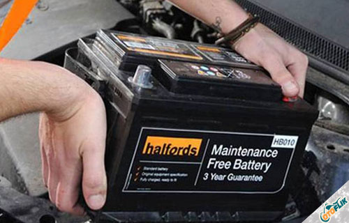 Penyebab dan Cara Memperbaiki Aki Kering Yang Efektif