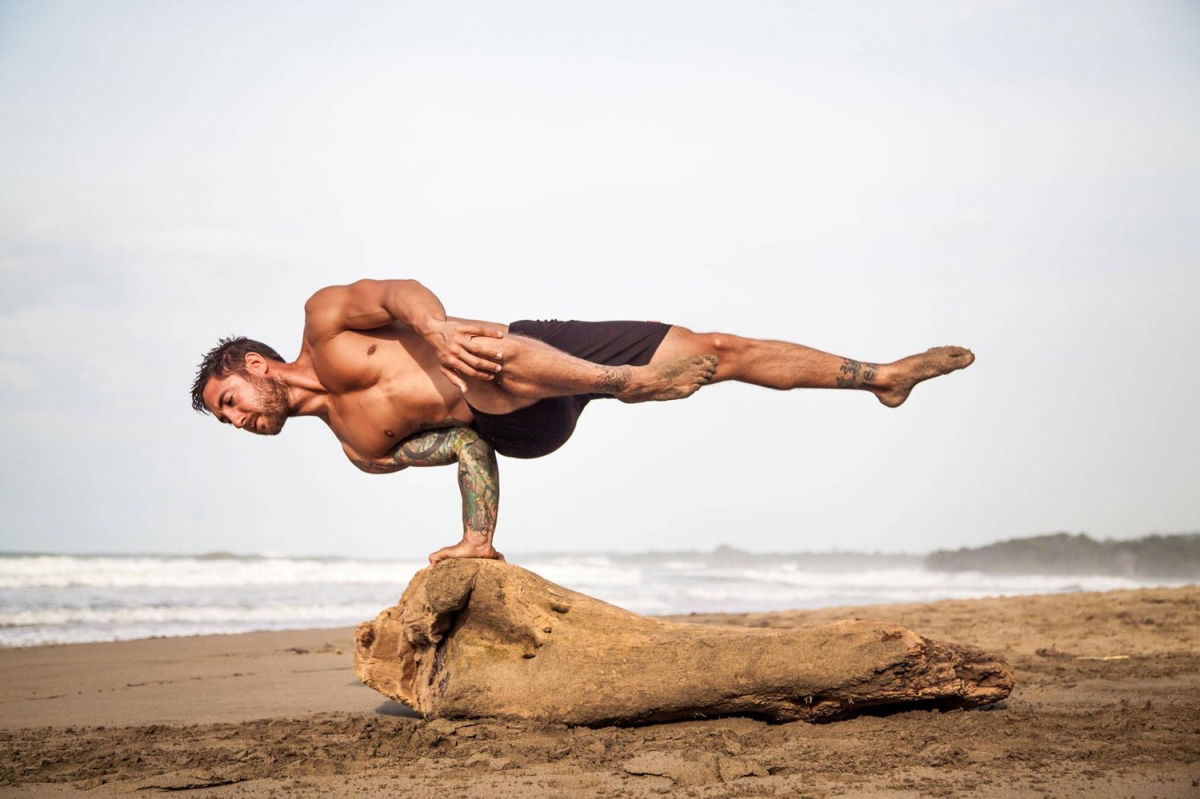 What are the benefits of yoga for men?