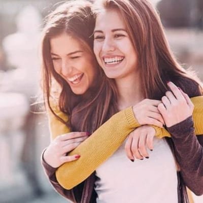 21+ Món quà tặng Sinh nhật cho Bạn thân Nam và Nữ vui nhất