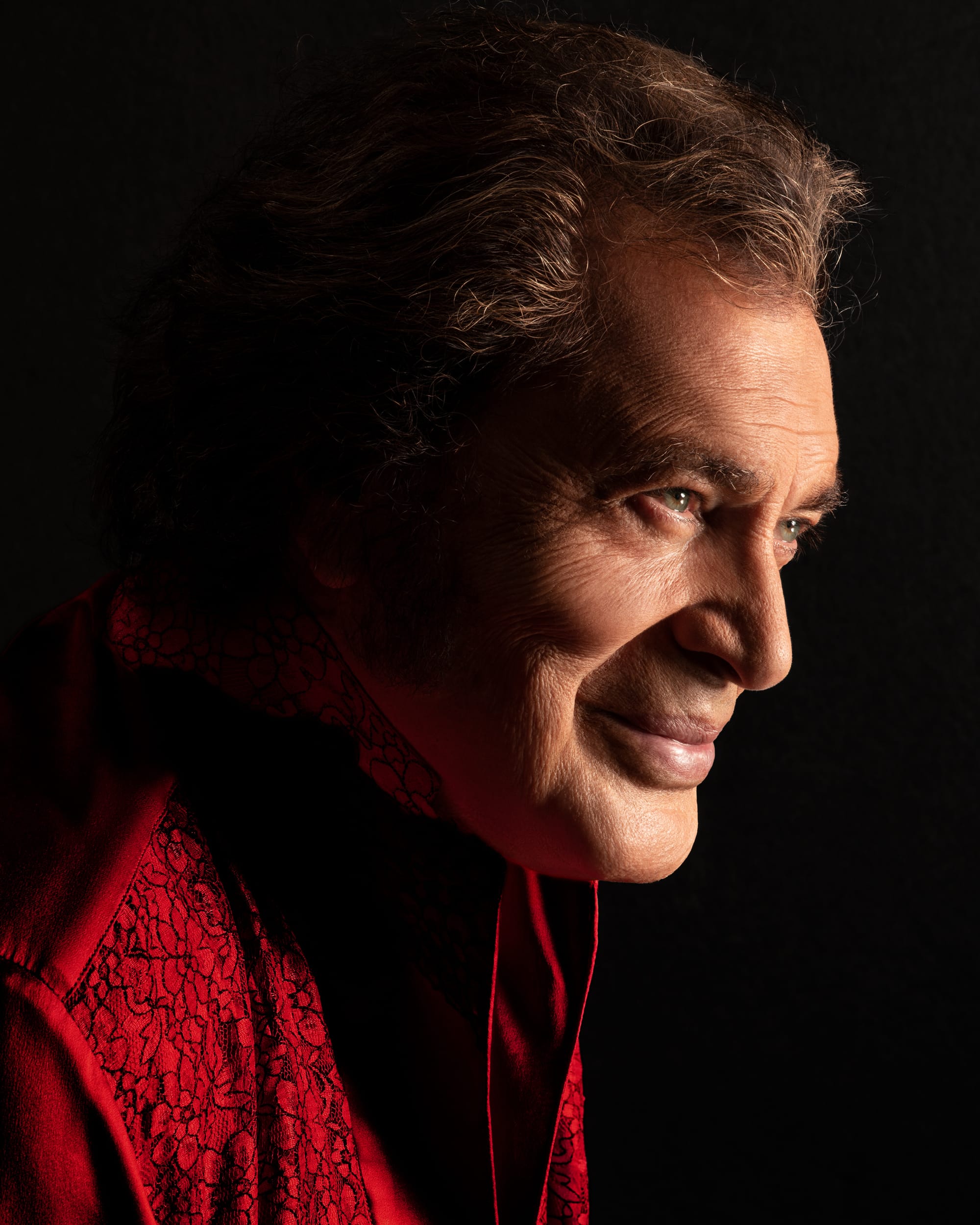 METRMAG Spotlight On: The Enduring Popularity of Engelbert Humperdinck as he returns to the Hanover Theatre with his "All About Love Tour" (Worcester, MA.)