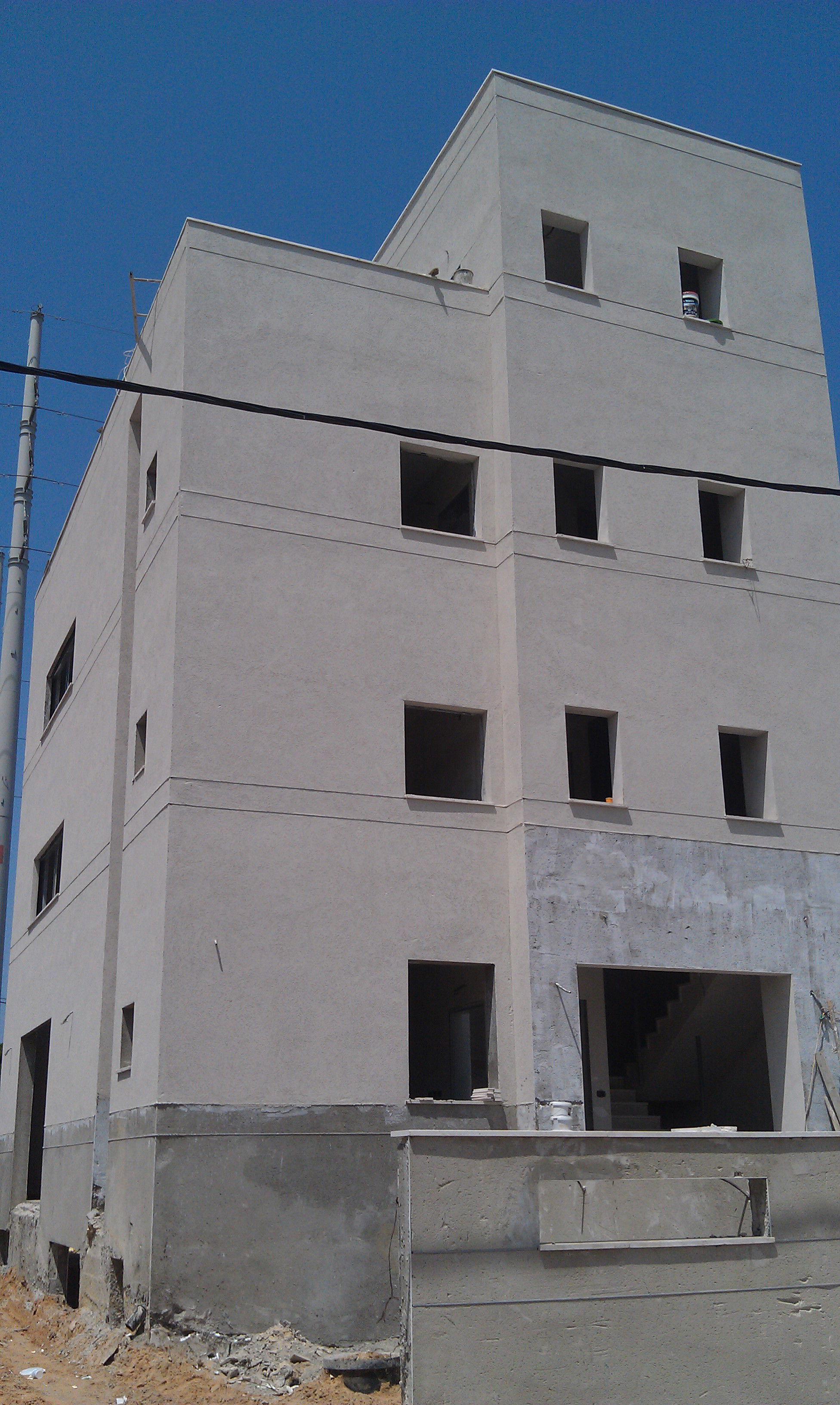 הריסה ובניה