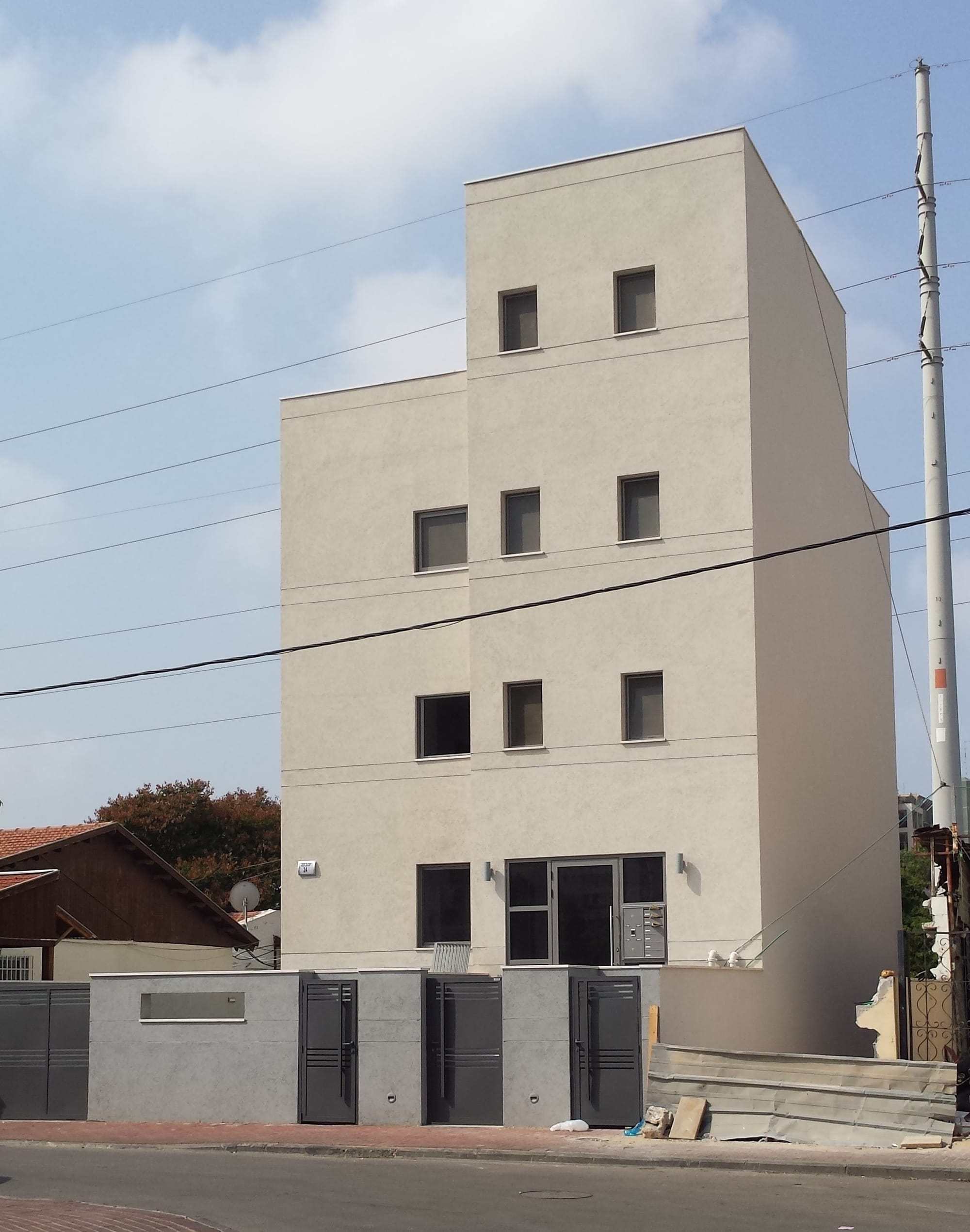 הריסה ובניה