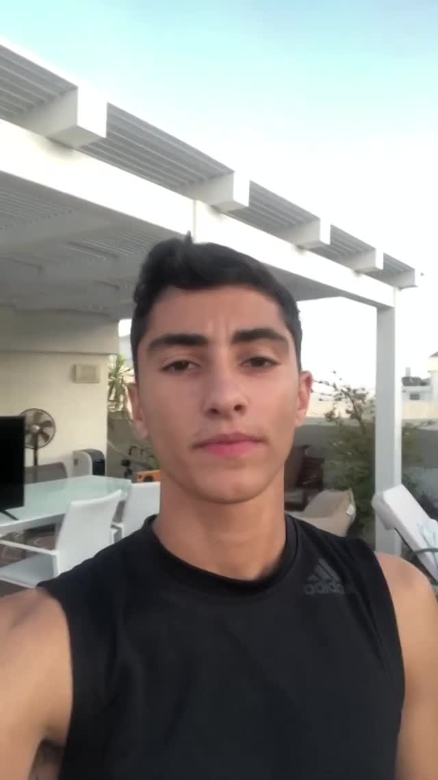 תומר פינקלשטיין יוטיובר מפורסם בתוכן של כדורגל מצטרף למאבק ומתנגד למשחקי כדורגל בשבת קודש