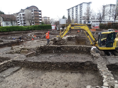 L’histoire d’Annecy et les pelles mécaniques