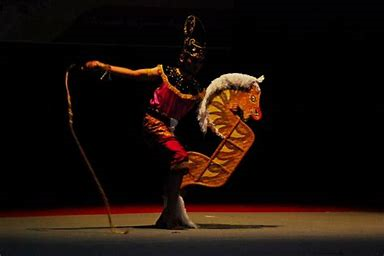 MUZIK GAMELAN, KUDA KEPANG, BARONGAN, CAKLEMPUNG DAN BONGAI
