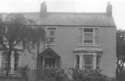 The Chestnuts (Springhill Villa)