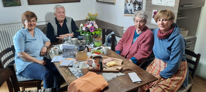 Čestitke naši najstarejši članici ob 80 rojstnem dnevu!