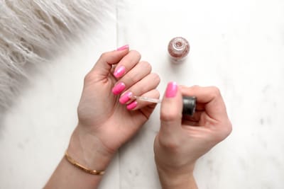 Cómo hacerse una manicura en casa