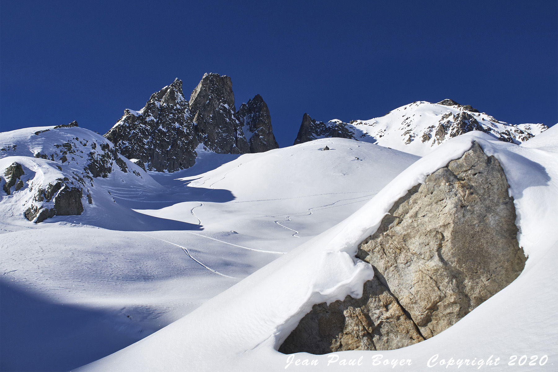 Savoie randonnée à ski aux Aiguilles de la Balme