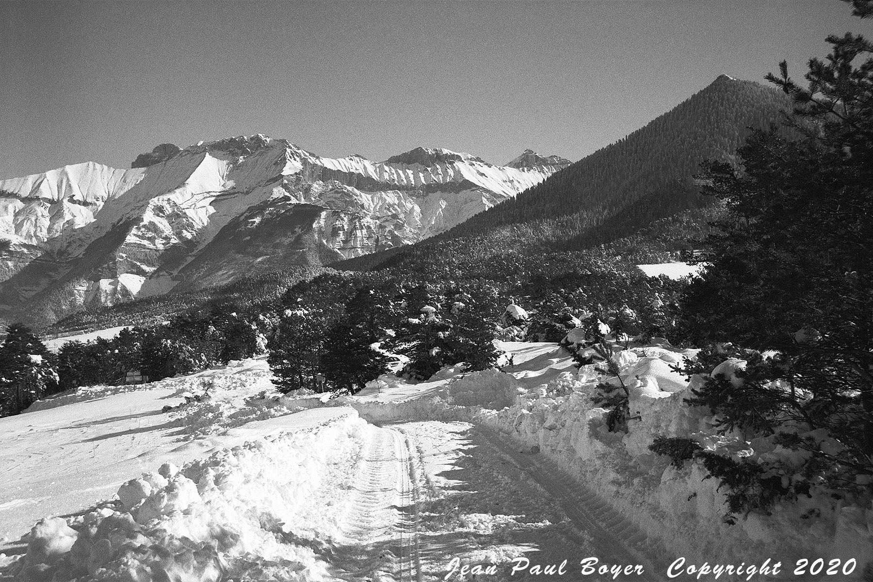 Isère, Trièves, Col du Banchet, vue sur le Massif du Dévoluy